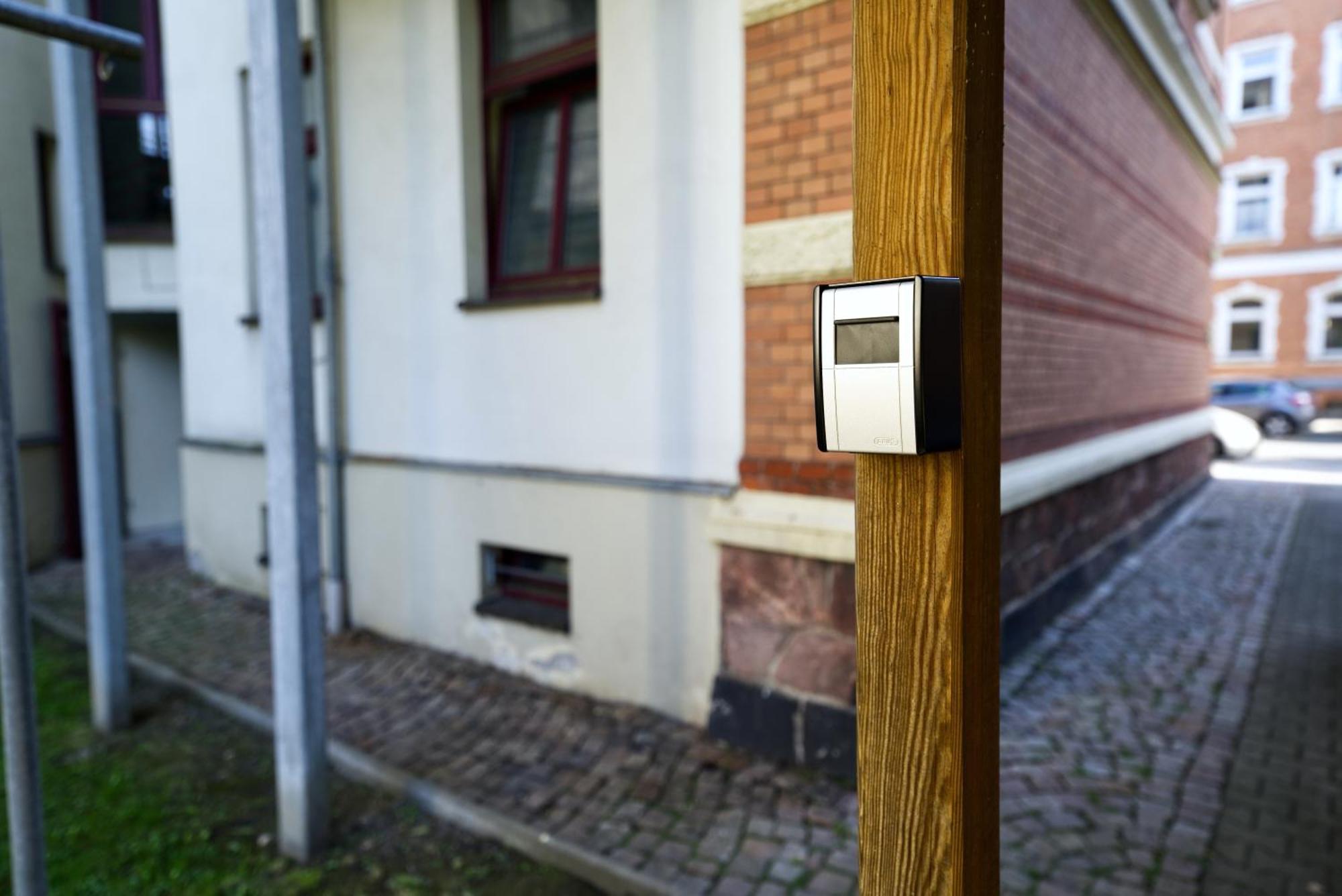 Edler Wohnraum Noble Stadtoase Mit Boxspringbett, Kaffeevollautomat & Parkplatz Zwickau Dış mekan fotoğraf