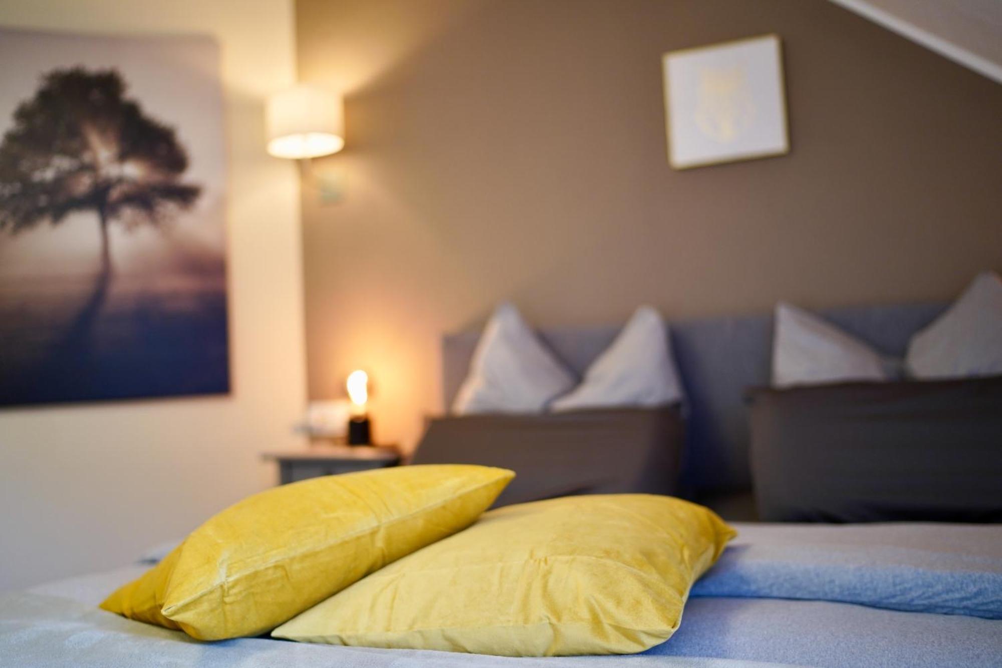 Edler Wohnraum Noble Stadtoase Mit Boxspringbett, Kaffeevollautomat & Parkplatz Zwickau Dış mekan fotoğraf