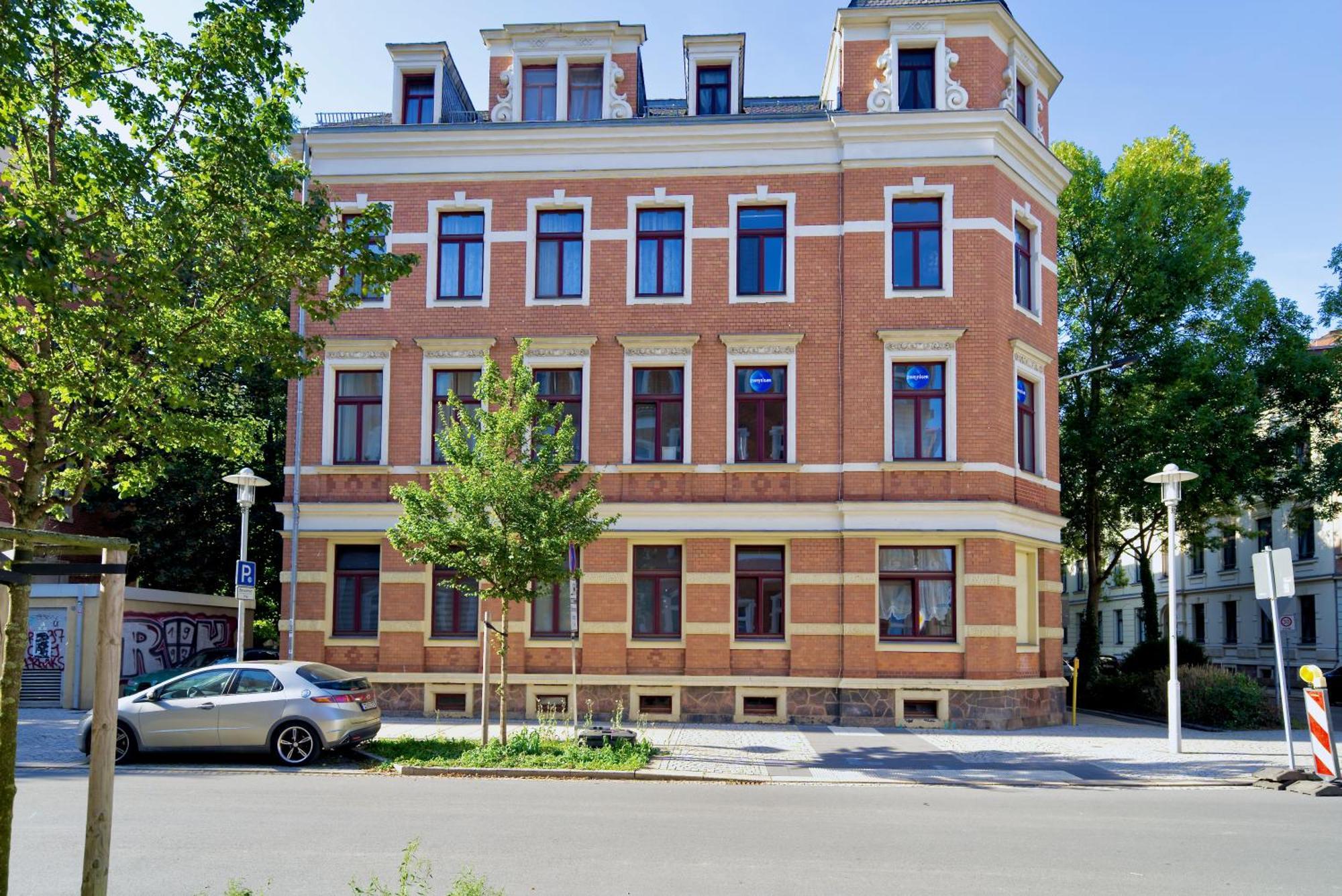 Edler Wohnraum Noble Stadtoase Mit Boxspringbett, Kaffeevollautomat & Parkplatz Zwickau Dış mekan fotoğraf